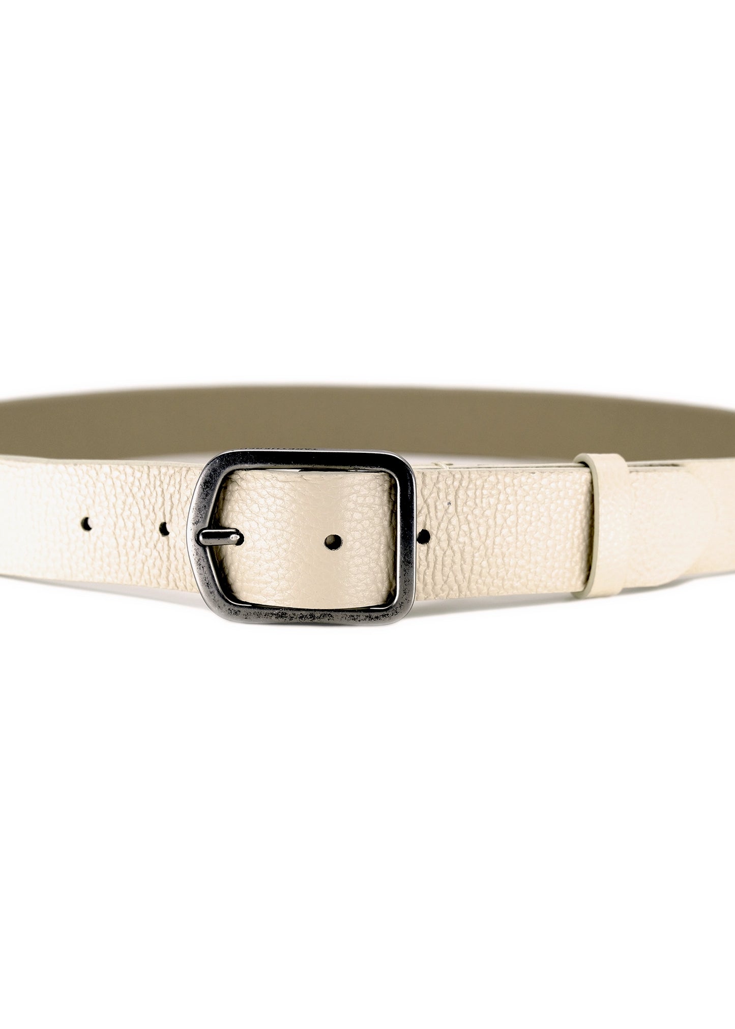 Close-up of the off-white Dusty Spring Grunge Belt in pebble-grain leather with a weathered silver buckle.